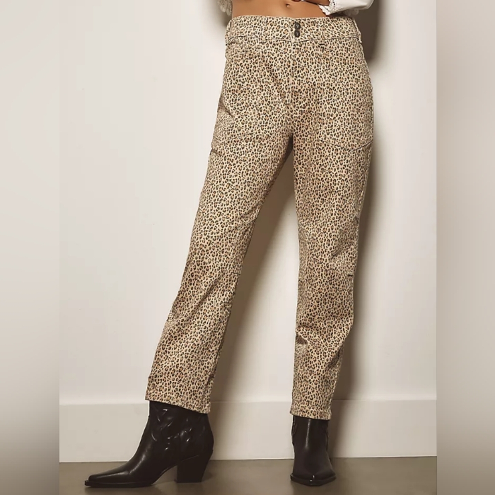 NWT Anthro The Wanderer Mid-Rise Relaxed-Leg Jeans by Pilcro 32T